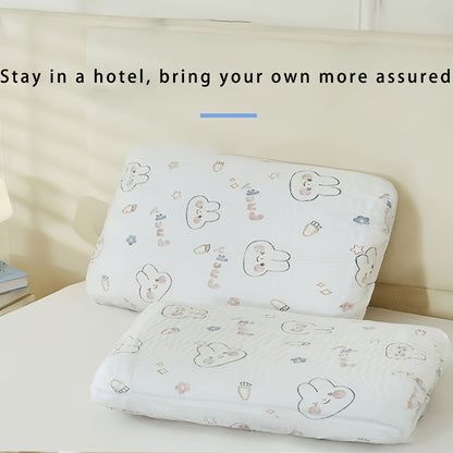 Convenient disposable pillowcase with elastic design for easy 360° wrapping, ideal for home use and travel.