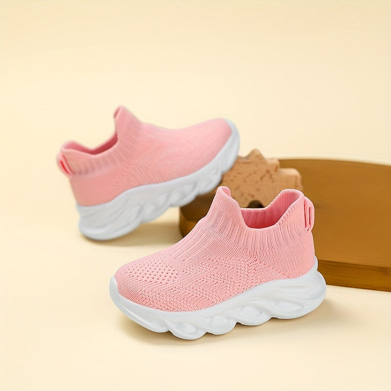 New, stylish and lightweight baby shoes for boys and girls with high breathability and attractive design.