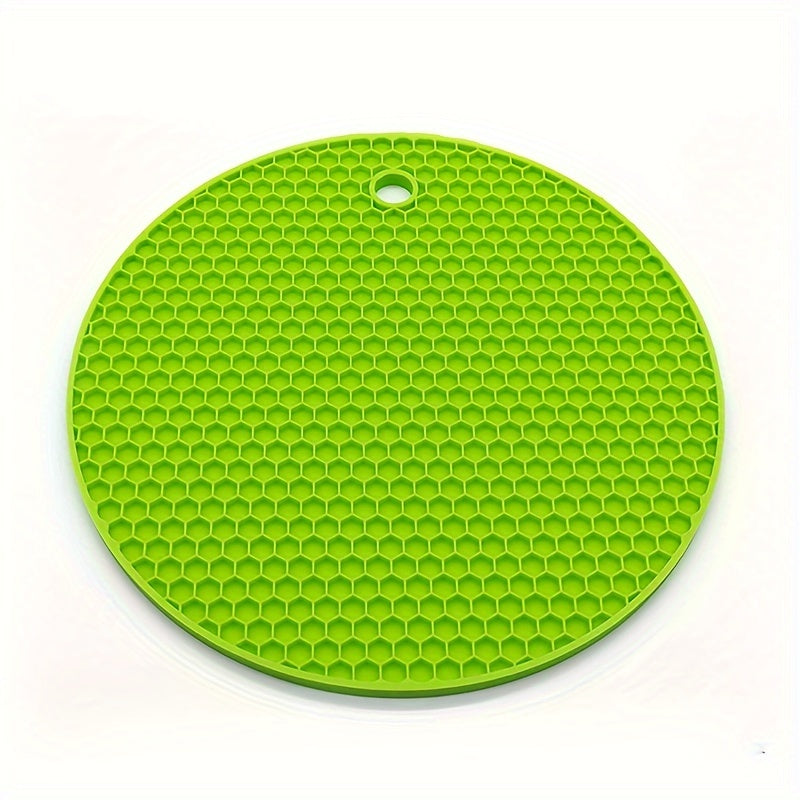 Round placemats with heat insulation, non-slip cup coasters, and pot pads for kitchen use.