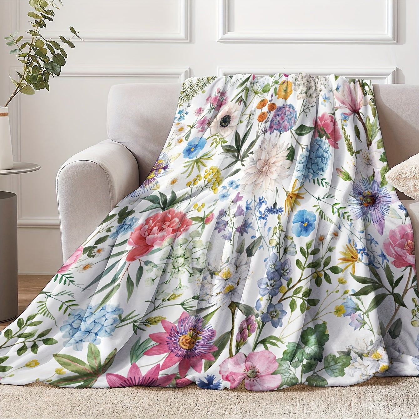 Soft and cozy flower print blanket, perfect for napping on the go or at home. Ideal for adding a touch of warmth and style to any room. Makes a great birthday or holiday gift for girls and adults. Suitable for all seasons.