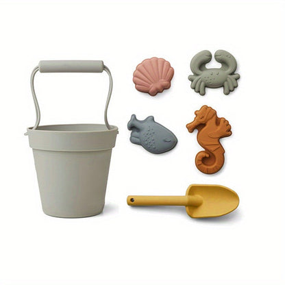 Make bath time fun with the Hailian Silicone Beach Playset! This set includes a water bucket, shovel, and sand mold, perfect for kids to enjoy during bath time. It also makes an ideal gift for Thanksgiving and Christmas. Get your hands on the Hailian