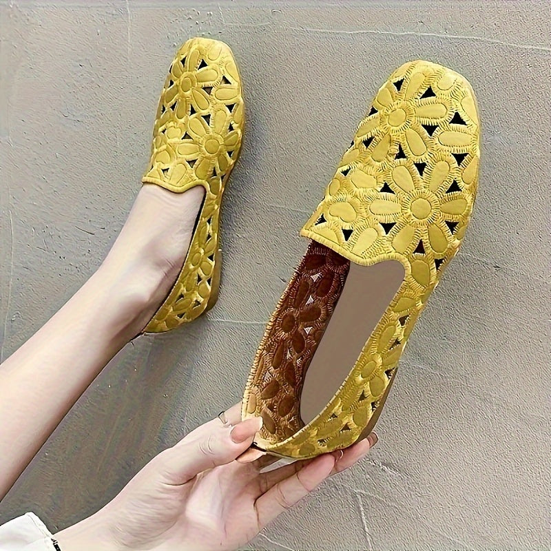 Women's floral pattern slip-on flat shoes with hollow-out design, lightweight and comfortable.