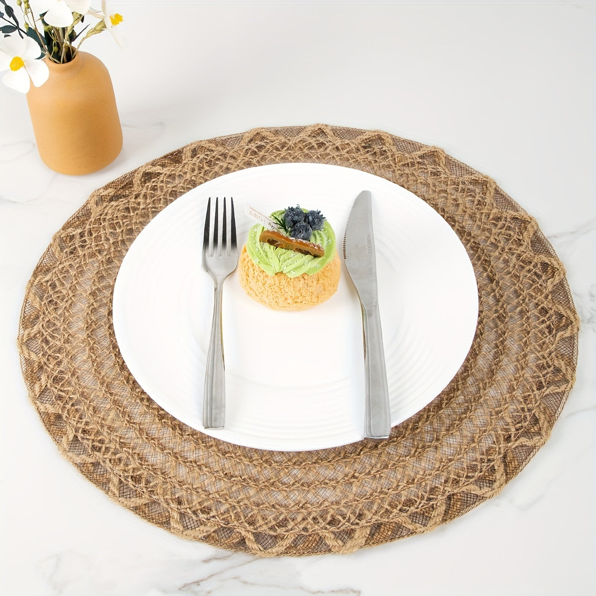 Set of 4 Jute Wavy Braided Placemats with Non-slip Backing for Table Decoration