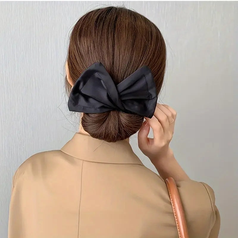 Bohemian bun maker headband with French curling iron for lazy hair styling. Made of polyester fiber with rotating twist reel for easy use. Bohemian hair accessory.