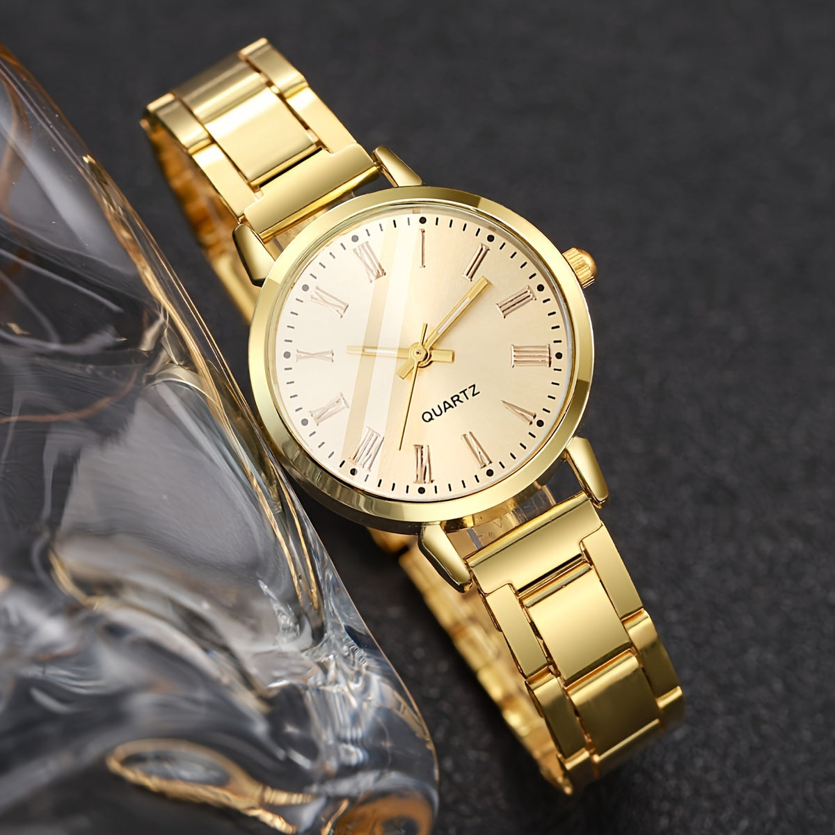 Fashion Quartz watch for women aged 15 and above with alloy strap, round dial, non-waterproof, electronic, chic style.