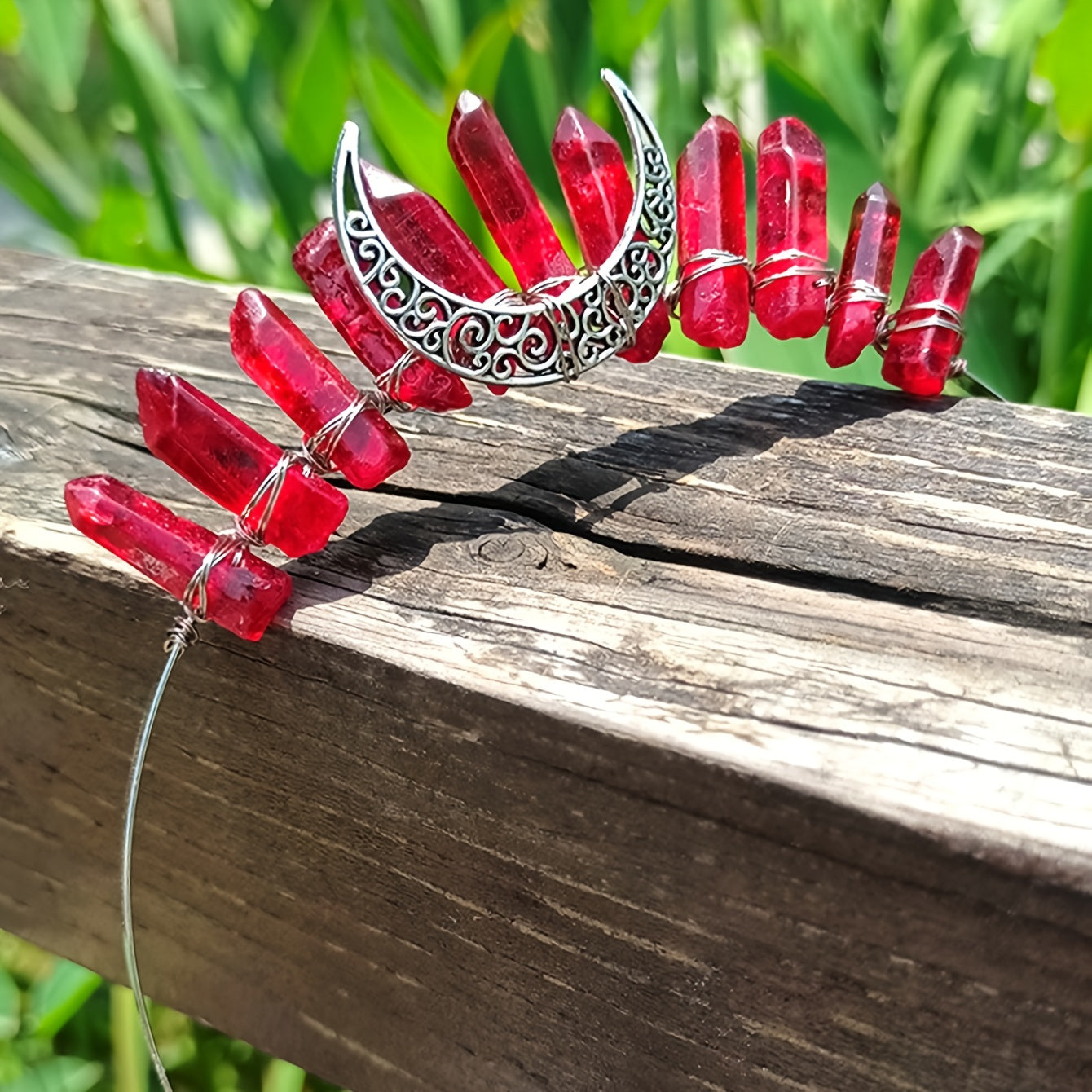 Crystal quartz raw stone crown hairband tiara headband jewelry for weddings and parties for women.