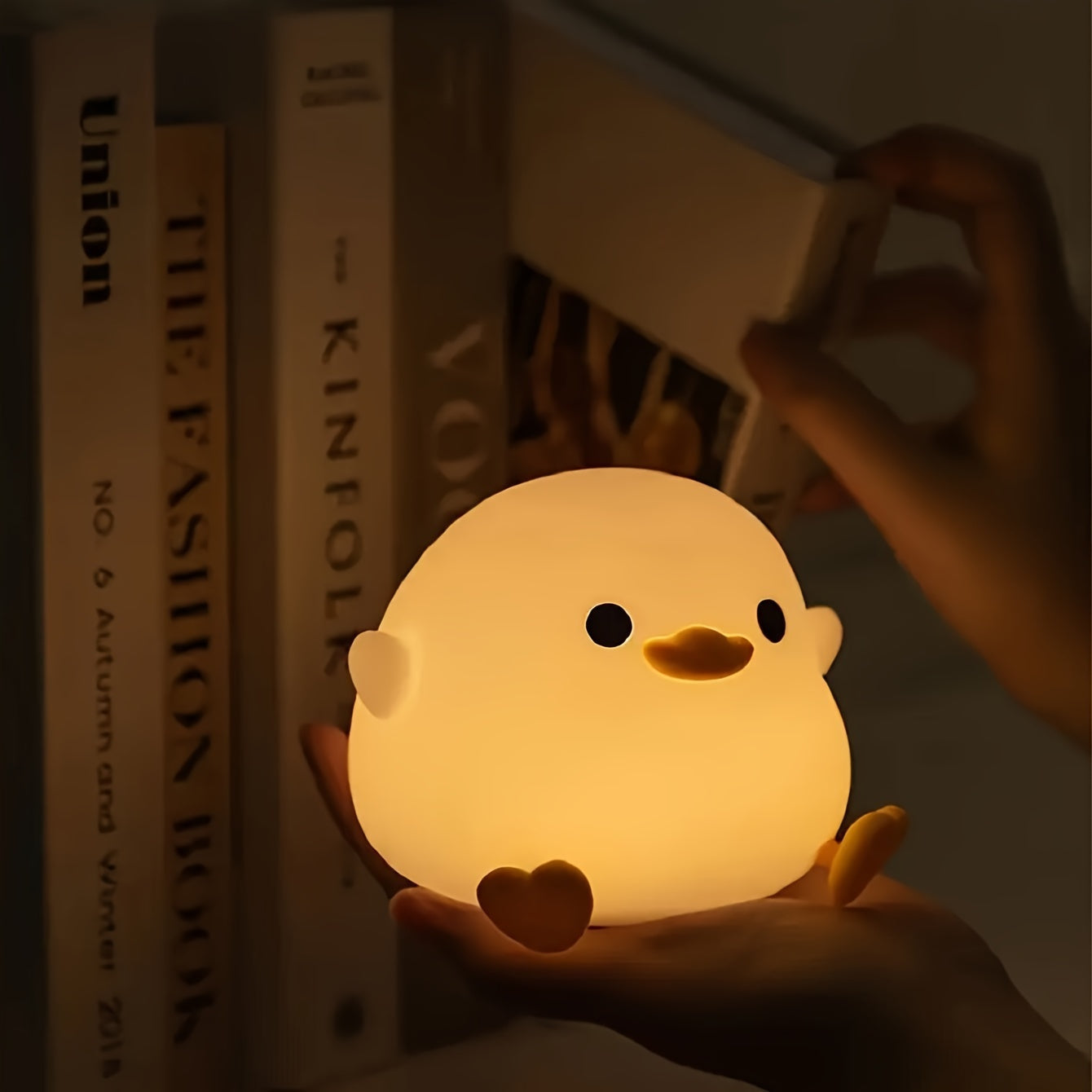 Soft light eye protection silicone night light in the shape of a duck, with 7-color tap light feature. This small table lamp is perfect for use in the bedroom or while breastfeeding. Requires 3 AAA batteries (not included).