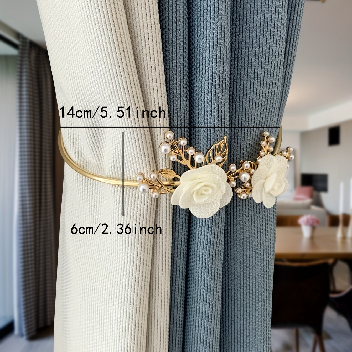 Enhance Your Home Decor with this Elegant Metal Faux Pearl Curtain Holdback Featuring a Three-dimensional Flower Design - Ideal for Dressing up Your Bedroom, Office, Kitchen, Living Room, and Study - Elevate Your Space with a Touch of Luxury.