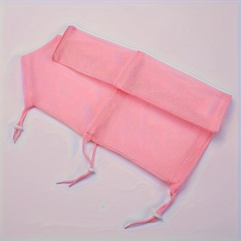 Comfortable non-electric polyester cat grooming bag for nail trimming and bathing.