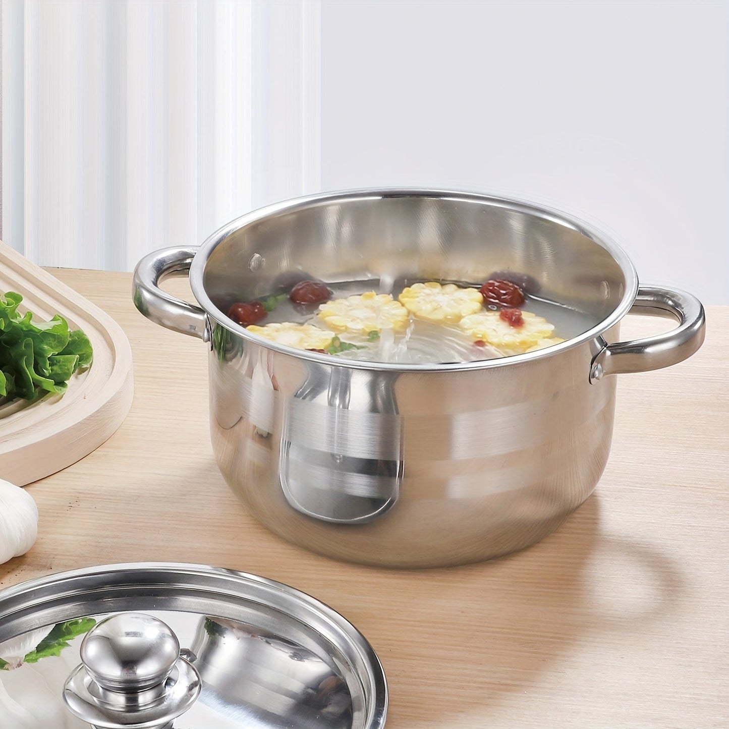 5 piece cookware set made of 410 stainless steel with a stainless steel cover, suitable for use on induction cookers.