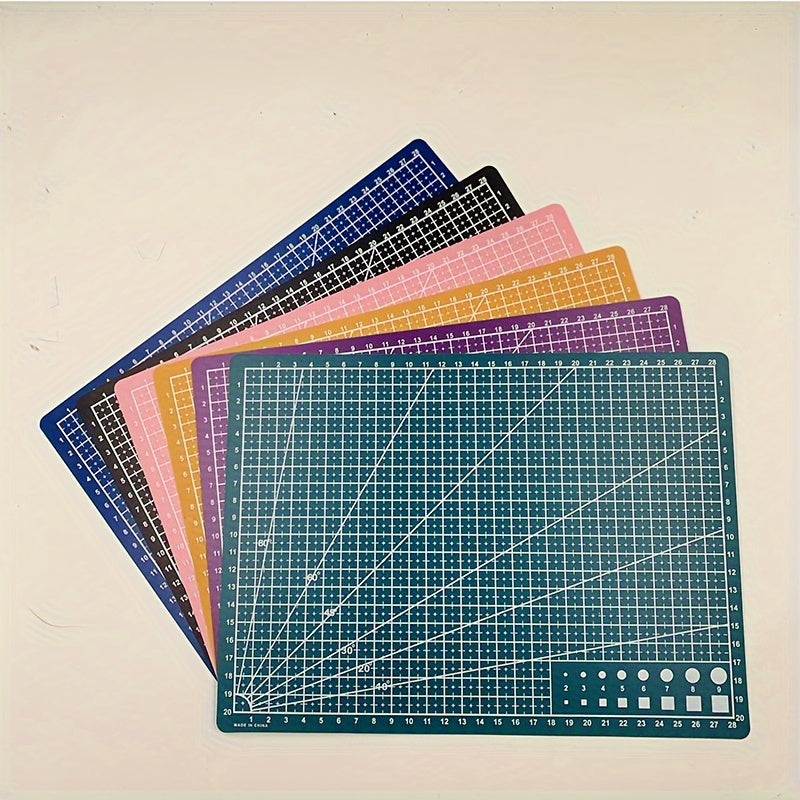 A4 cutting plate for hand account, desktop, 30*22cm, 0.9mm thickness.