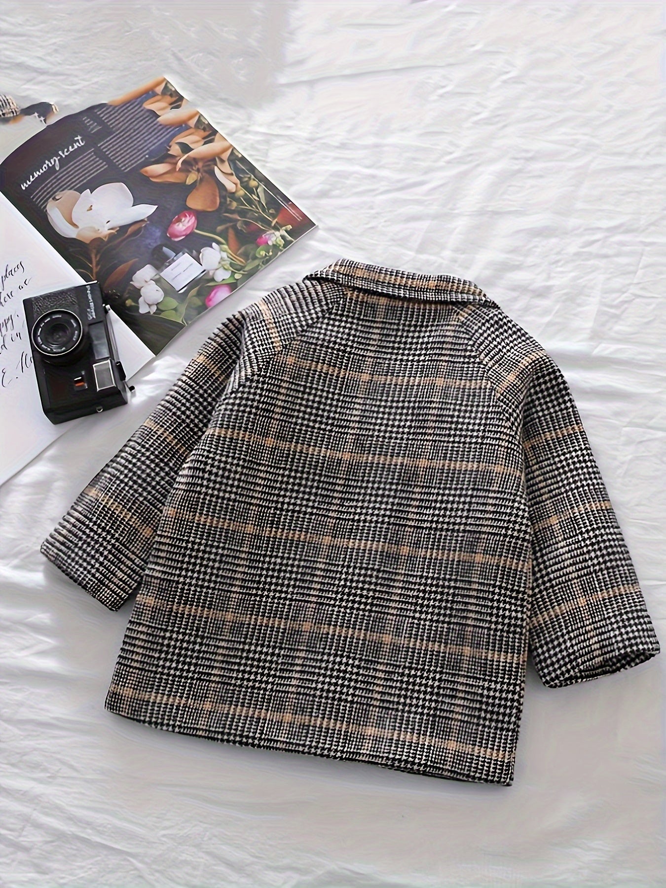 Boys' Stylish Plaid Coat - Casual mid-length jacket perfect for fall/winter.