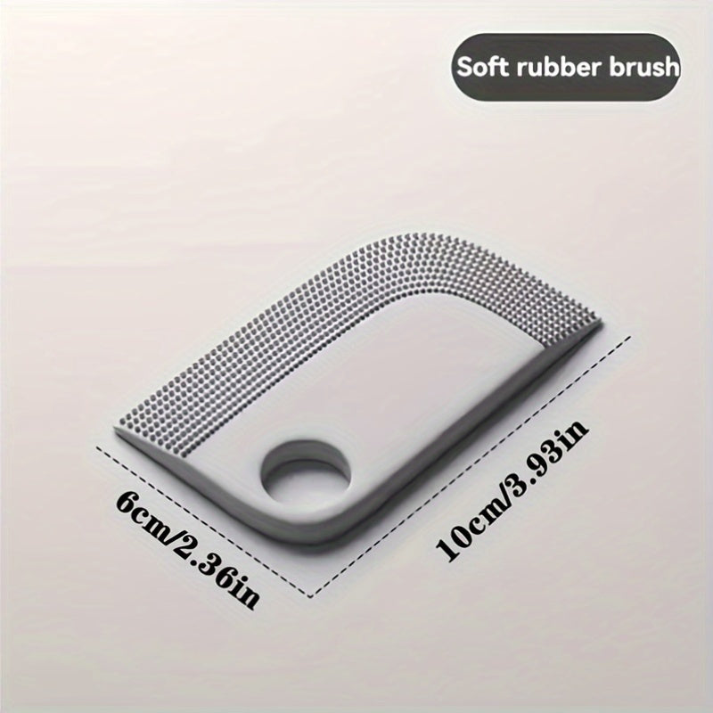 Portable silicone pet hair brush, ideal for cleaning cat and dog hair on carpets, sofas, and clothing.