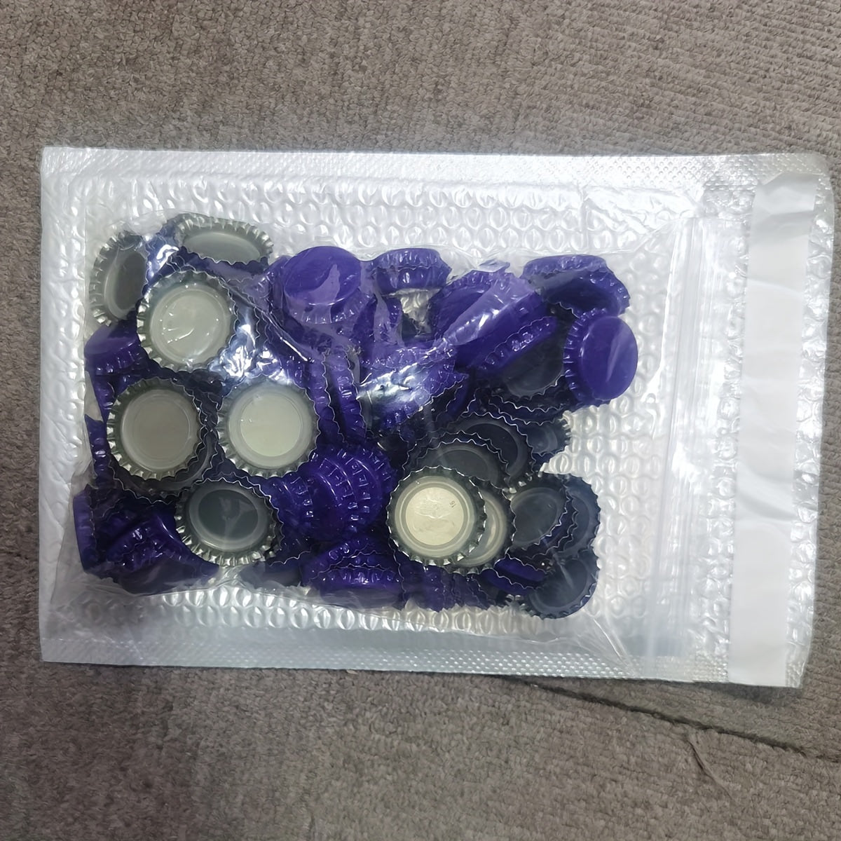 150 Brew Shark Golden Oxygen Absorbing Beer Caps - 26mm AQSh Standart O'lchami, PVC-siz, Uyda Pivo Tayyorlash va DIY uchun, Havo o'tkazmaydigan Möhri va Yangiligi.