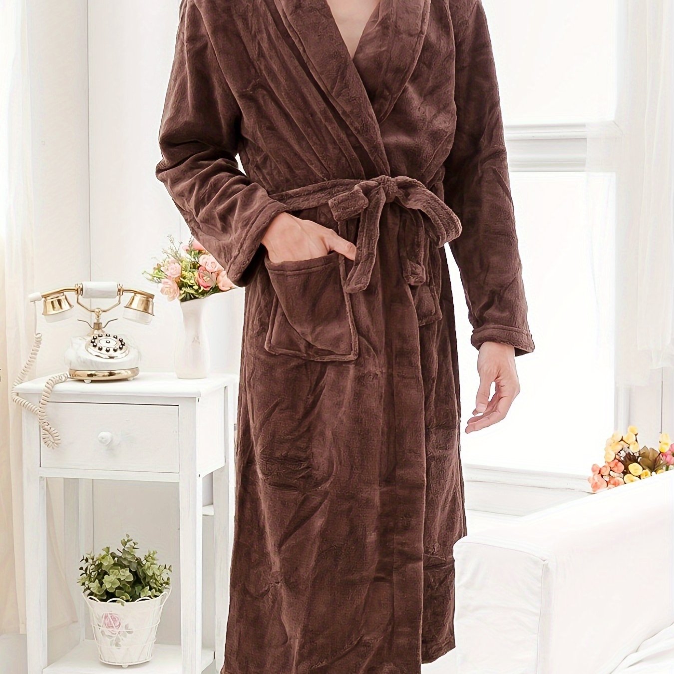 Men's cozy fleece robe with pockets, perfect for relaxing at home.