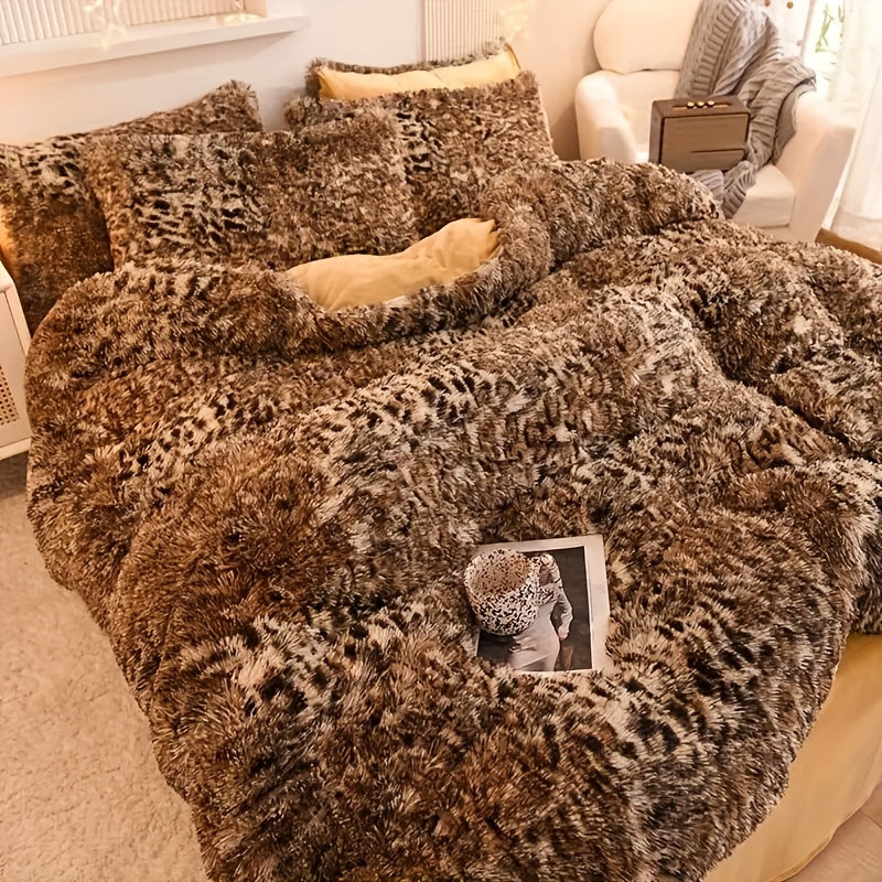 Leopard Print Plush Duvet Cover Set - 3 Pieces, Includes 1 Faux Fur Duvet Cover and 2 Pillowcases (No Filler), Soft and Cozy Bedding for Animal Pattern Bedroom Decor.