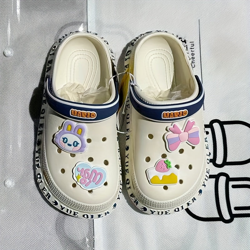 Stylish cartoon sandals for girls, quick-drying clogs for all seasons.