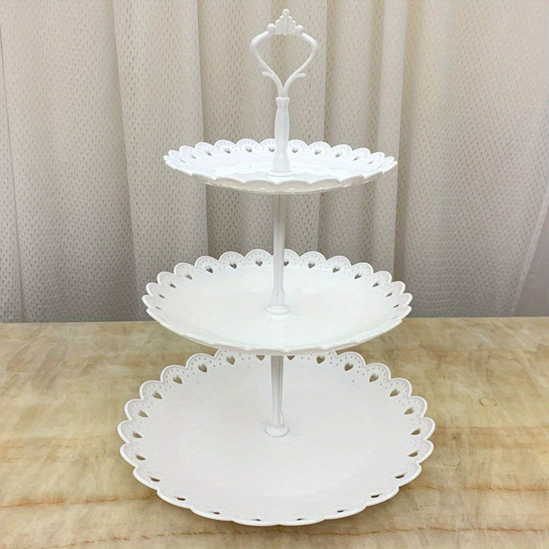 Elevate dessert presentations with this chic plastic display tray - ideal for weddings, birthdays, and summer tea parties.