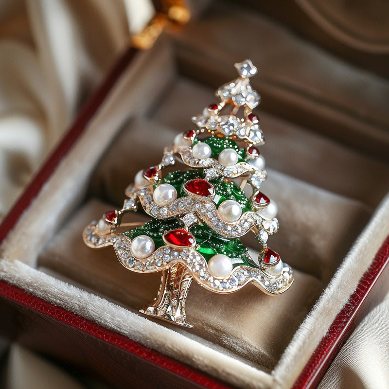 The best gift for the holidays - an elegant and luxurious crystal brooch shaped like a Christmas tree, perfect for both women and men.