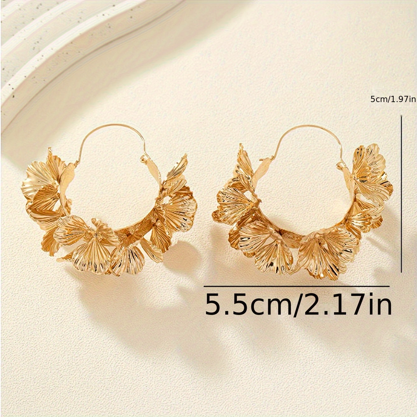 Elegant flower-shaped earrings fit for special occasions such as birthdays, dates, dances, banquets, weddings, parties, vacations, and shopping.