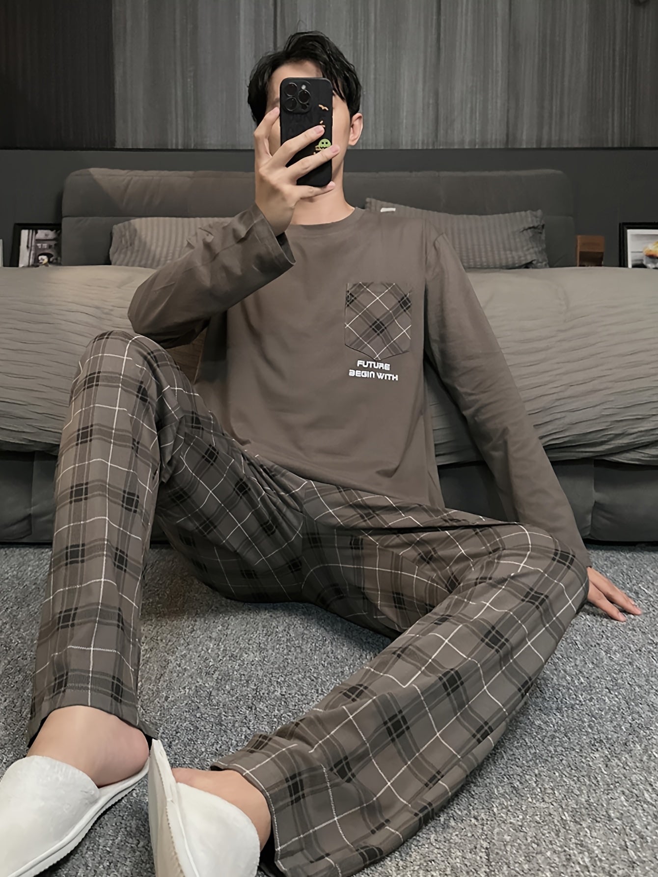 Men's 2-piece plaid pajama set for spring and autumn, featuring long sleeves, trousers, and a round neck. Home attire that is both fashionable and simple, with a loose and casual fit.