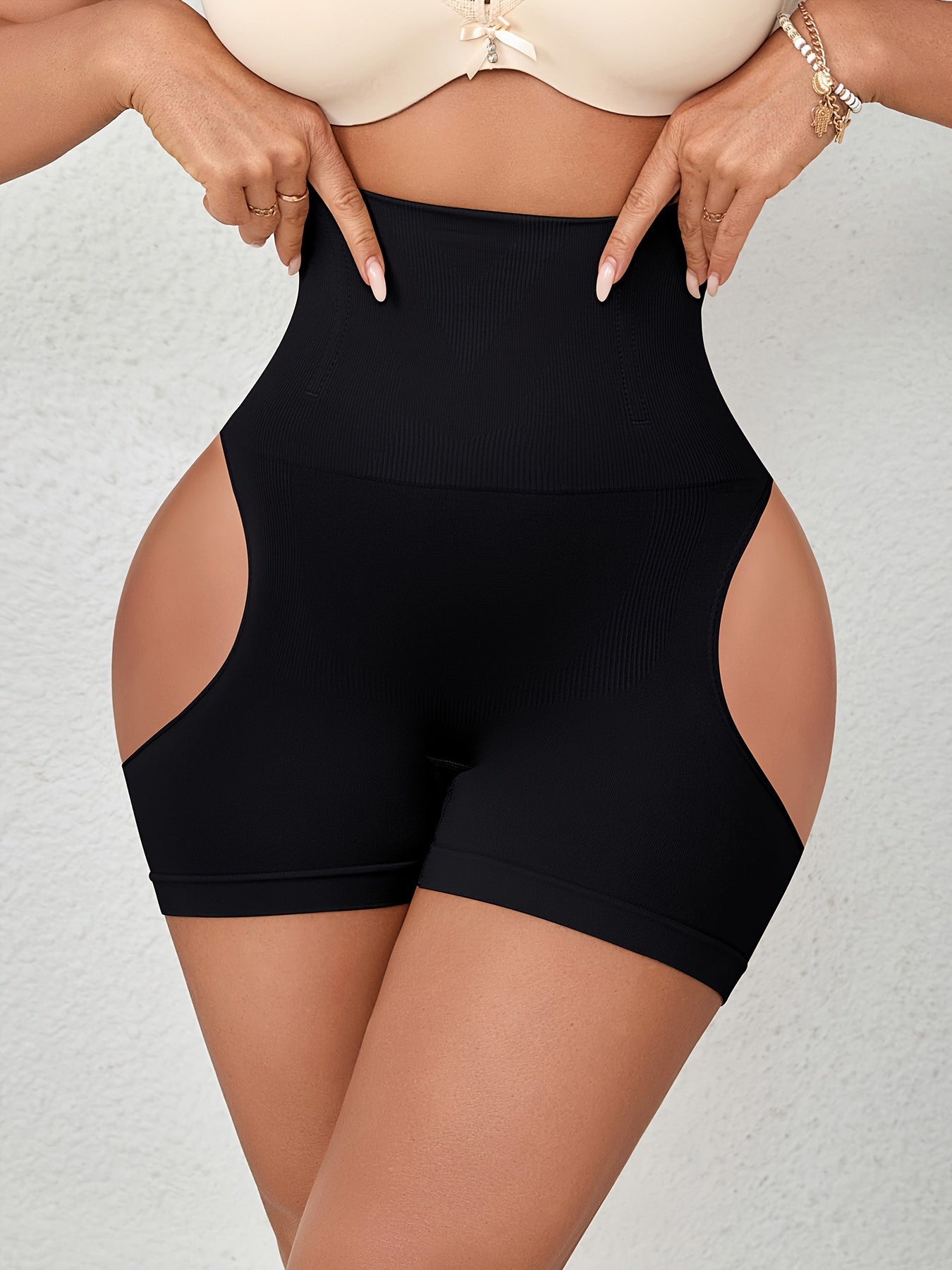 High-waisted panties for women with slim waist and tummy control, paired with buttocks-lifting boxer pants for body shaping.