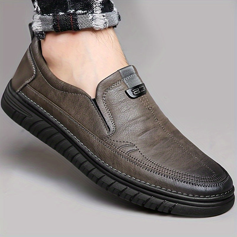 Men's slip-on loafers: rubber grip, casual style, solid color, spring/autumn, PU linings, rubber soles, PU insoles, round toes.