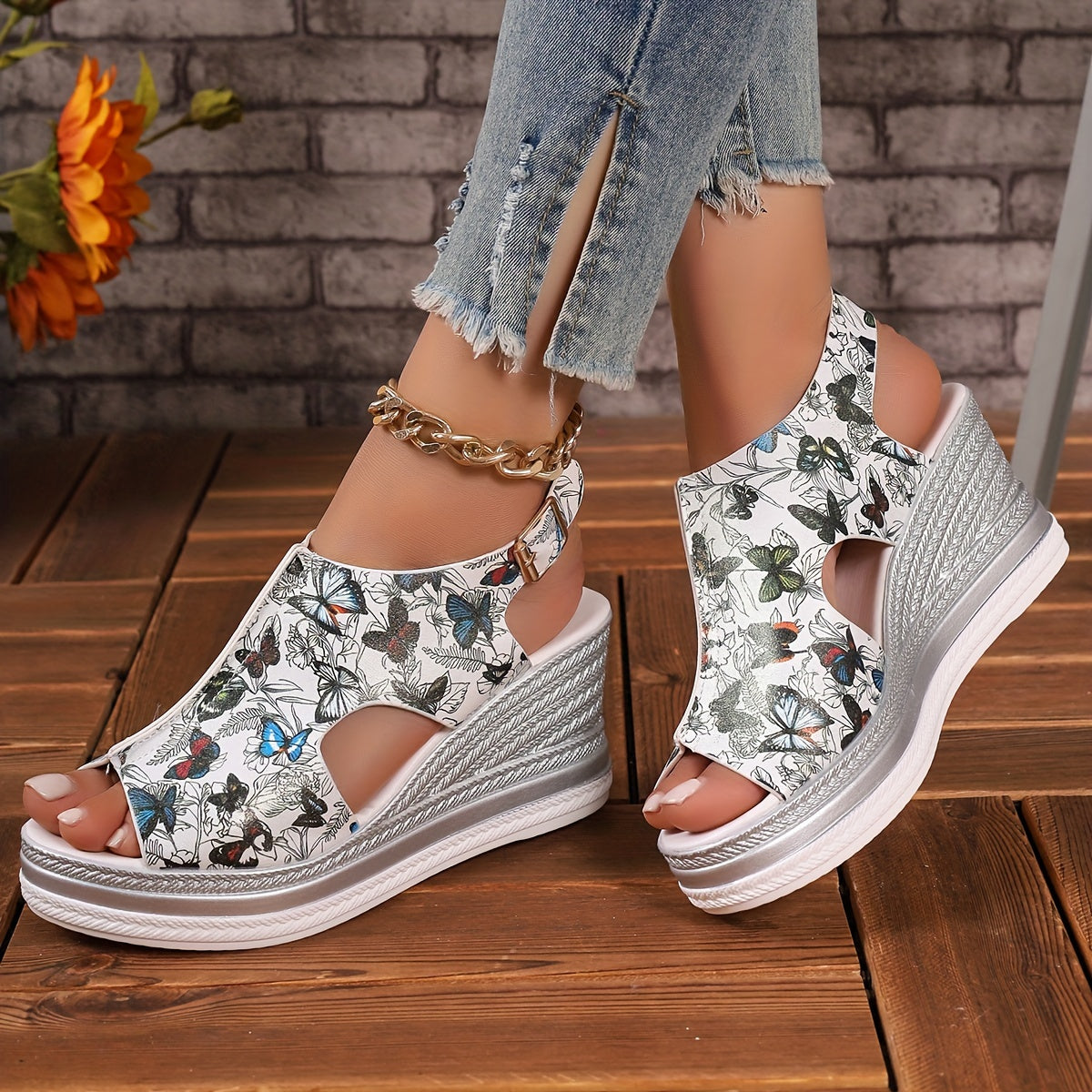 New material fish mouth sandals with thick-soled wedge heel.