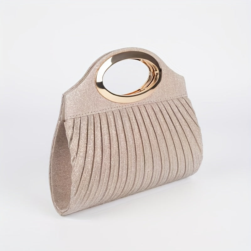 Stylish and practical women's handbag with magnetic closure, perfect for dinner and formal events.