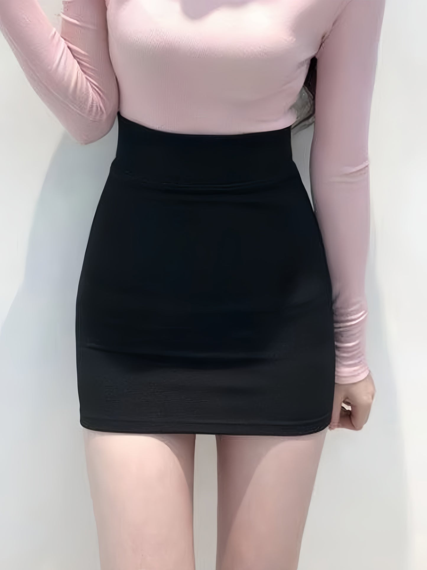 Sexy high-waisted elastic skirt without lining, perfect as lingerie.