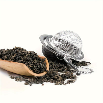 Set of 2/4/6 durable stainless steel mesh tea infusers, each measuring 5.33 cm. Perfect for steeping tea, herbs, spices, or separating seasonings in soups. Ideal for boiling, stewing, and hot pot cooking.