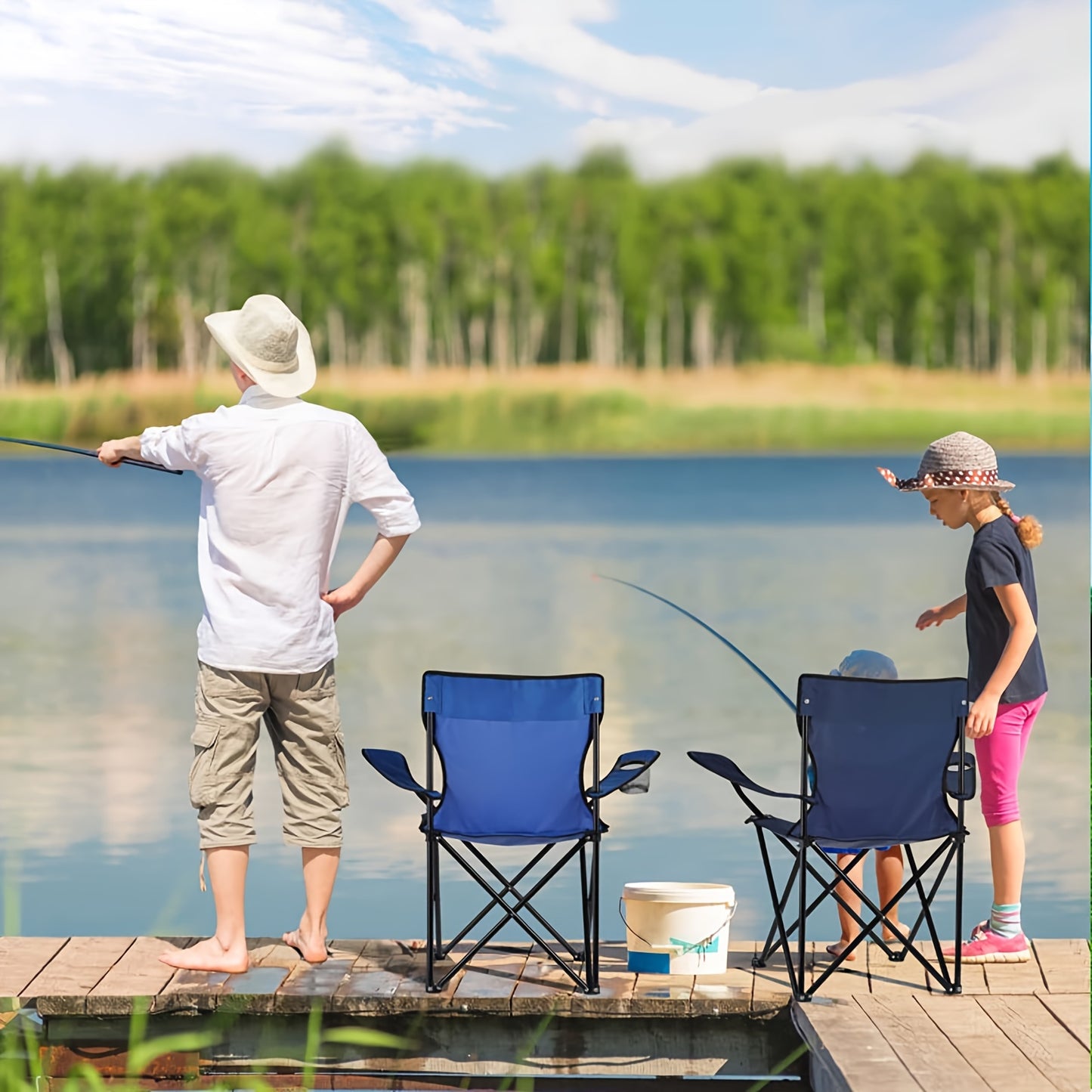 Portable picnic camping chair with carrying bag, water cup holder, and foldable design.