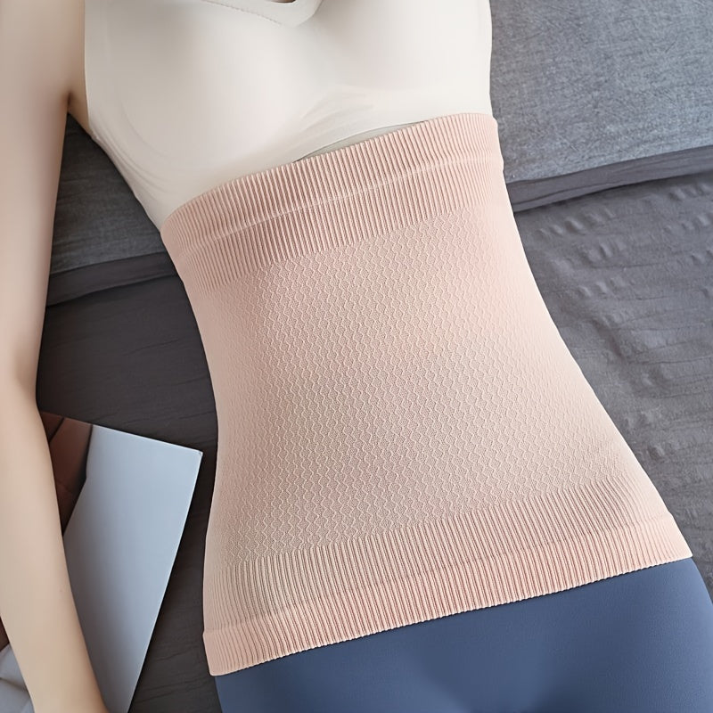 Thermal belly wrap made of 90% polyamide and 10% elastane knit fabric provides medium control and posture improvement. Pull-on closure for comfort and warmth, suitable for belly, back, and