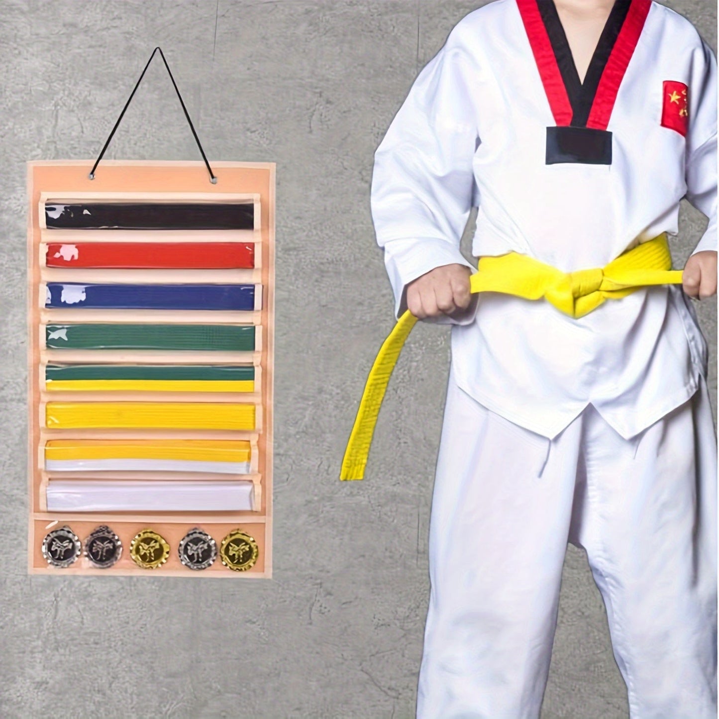 Display your martial arts belts and medals with pride on this durable felt organizer. With 9 clear pockets, this rack can hold up to 8 belts and 5 medals. Easy to install on your wall, this decorative piece is perfect for karate and taekwondo enthusiasts.