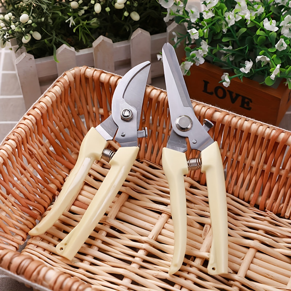 Set of garden pruning shears with sharp blades for cutting flowers, trimming plants, bonsai, and picking fruits.