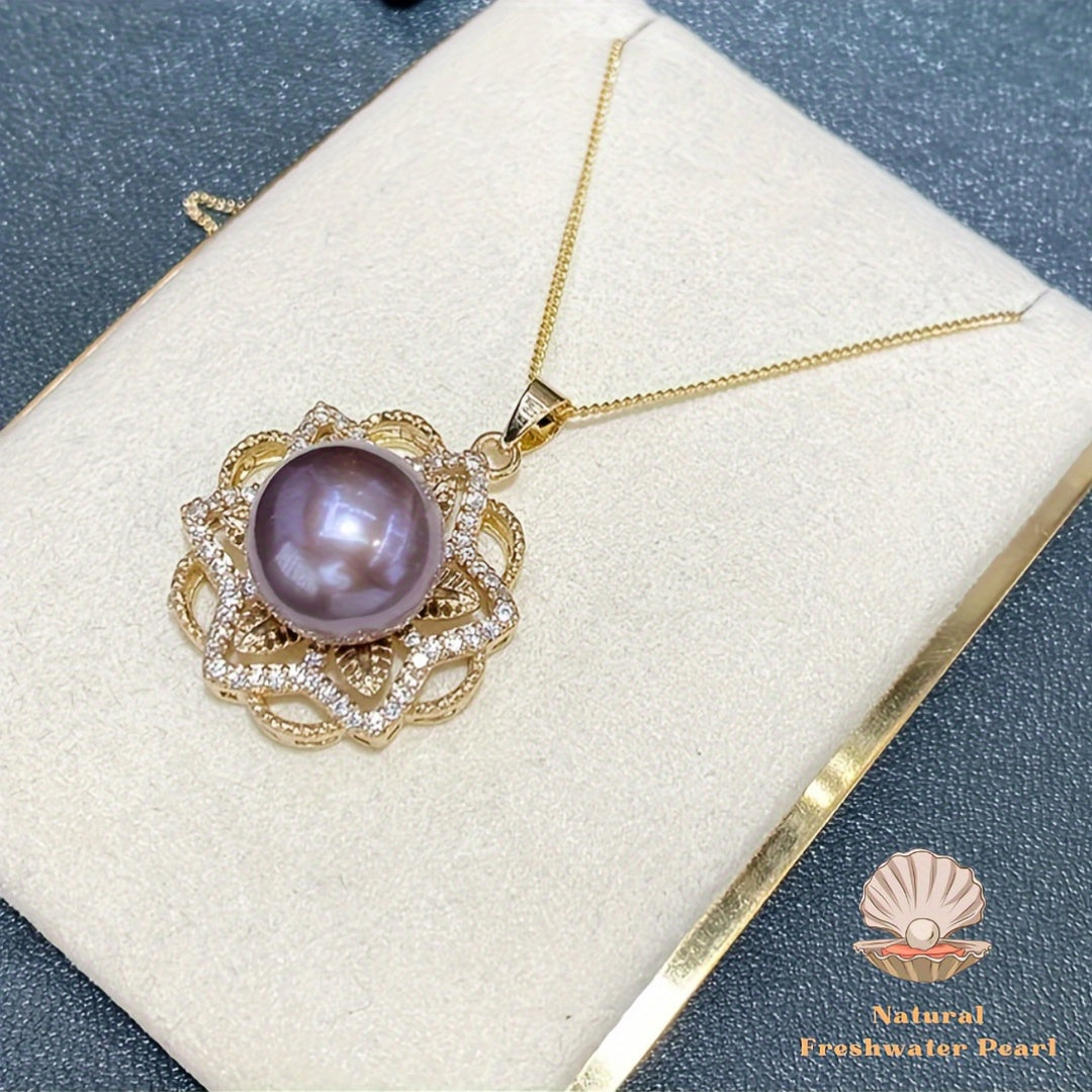 This stunning pendant necklace features a natural freshwater pearl charm, elegantly designed with a vintage luxury 18K gold plated finish. Perfect for both daily wear and special occasions, it makes an ideal gift for Valentine's Day.