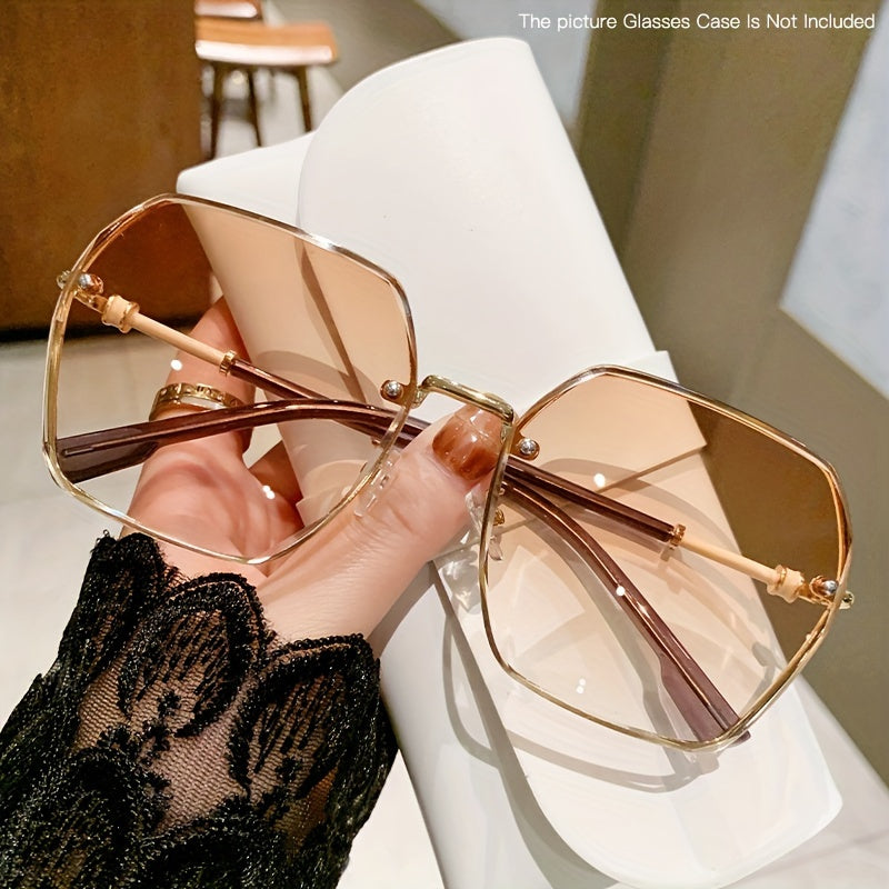 Luxurious frameless Y2K polygon party glasses with cut edges for high-end feminine fashion.