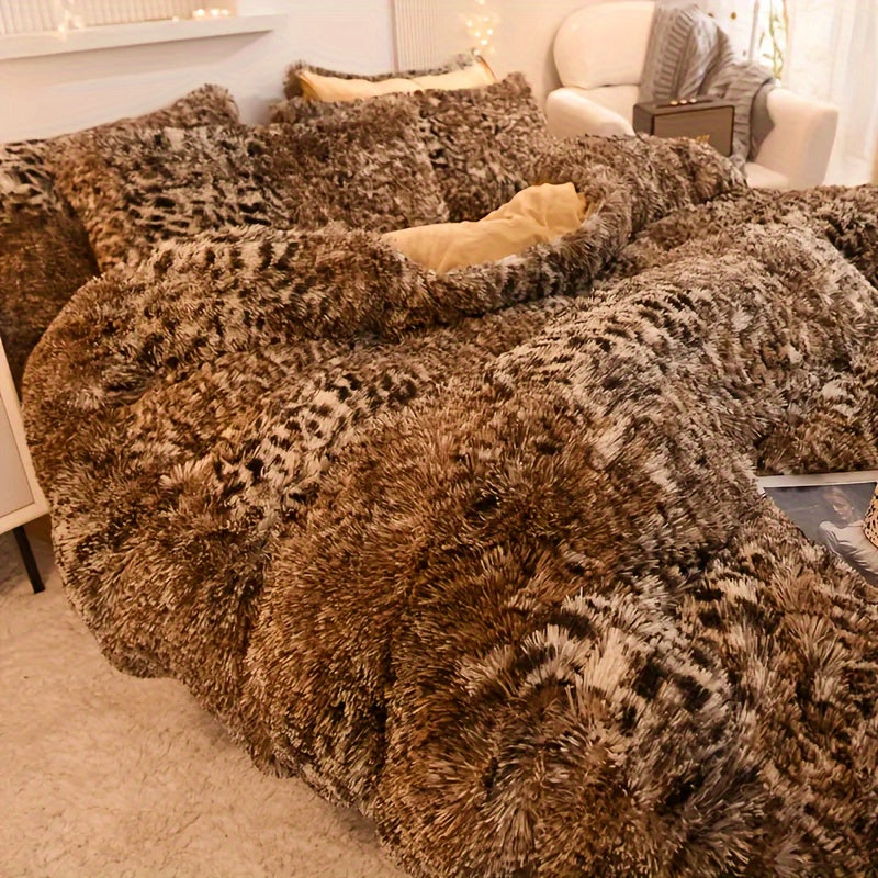 Leopard Print Plush Duvet Cover Set - 3 Pieces, Includes 1 Faux Fur Duvet Cover and 2 Pillowcases (No Filler), Soft and Cozy Bedding for Animal Pattern Bedroom Decor.