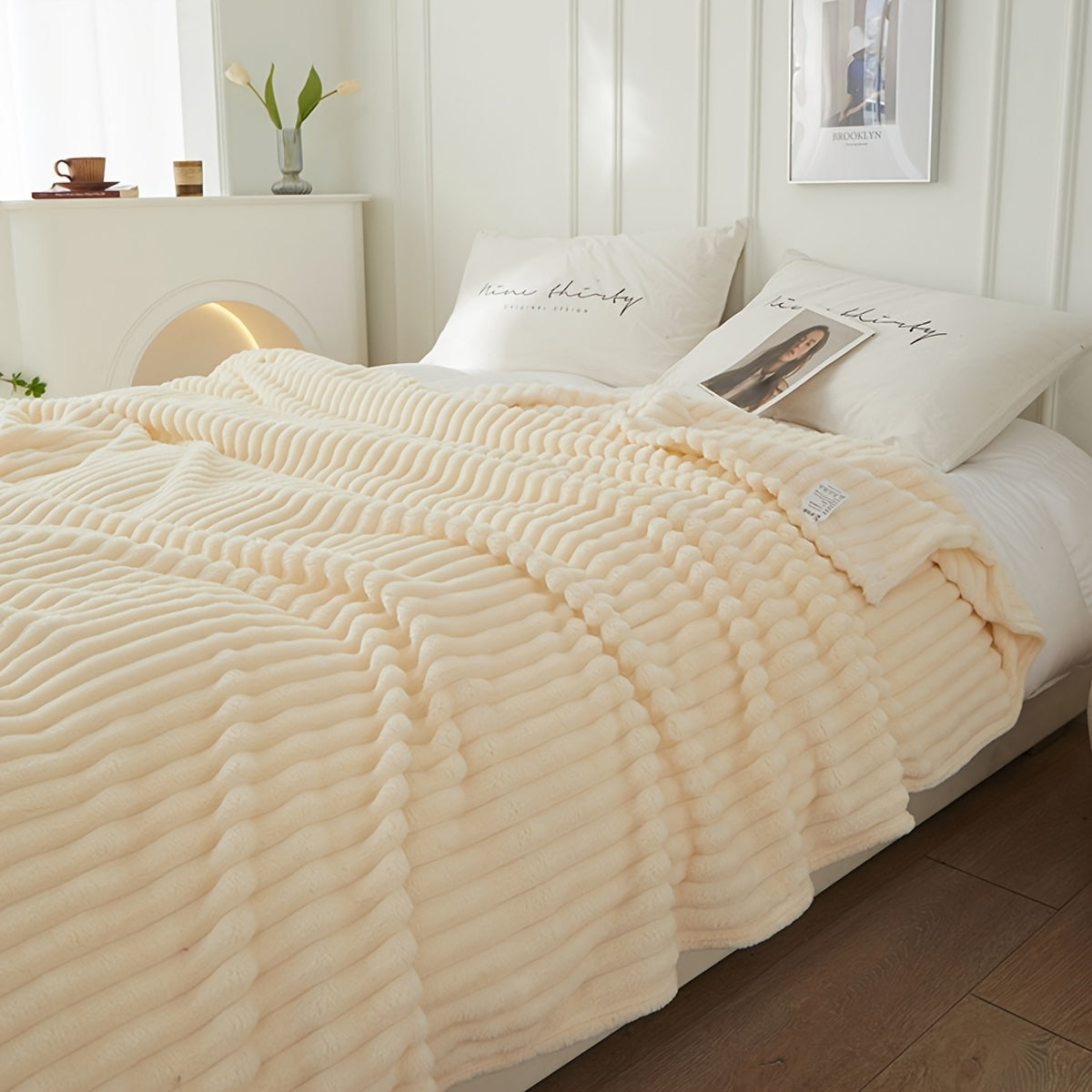 Stylish wide striped blanket in a solid color (pillow core and pillowcase not included)