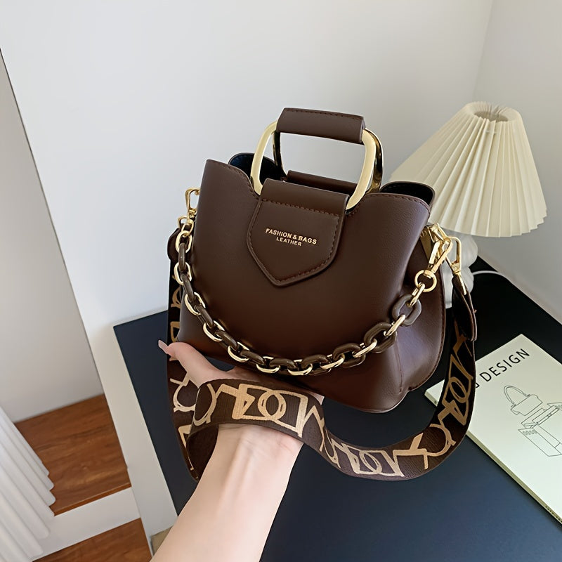 2024 New Women's Bag: Trendy, minimalist, and versatile with a unique design, perfect for a fashionable Korean style.