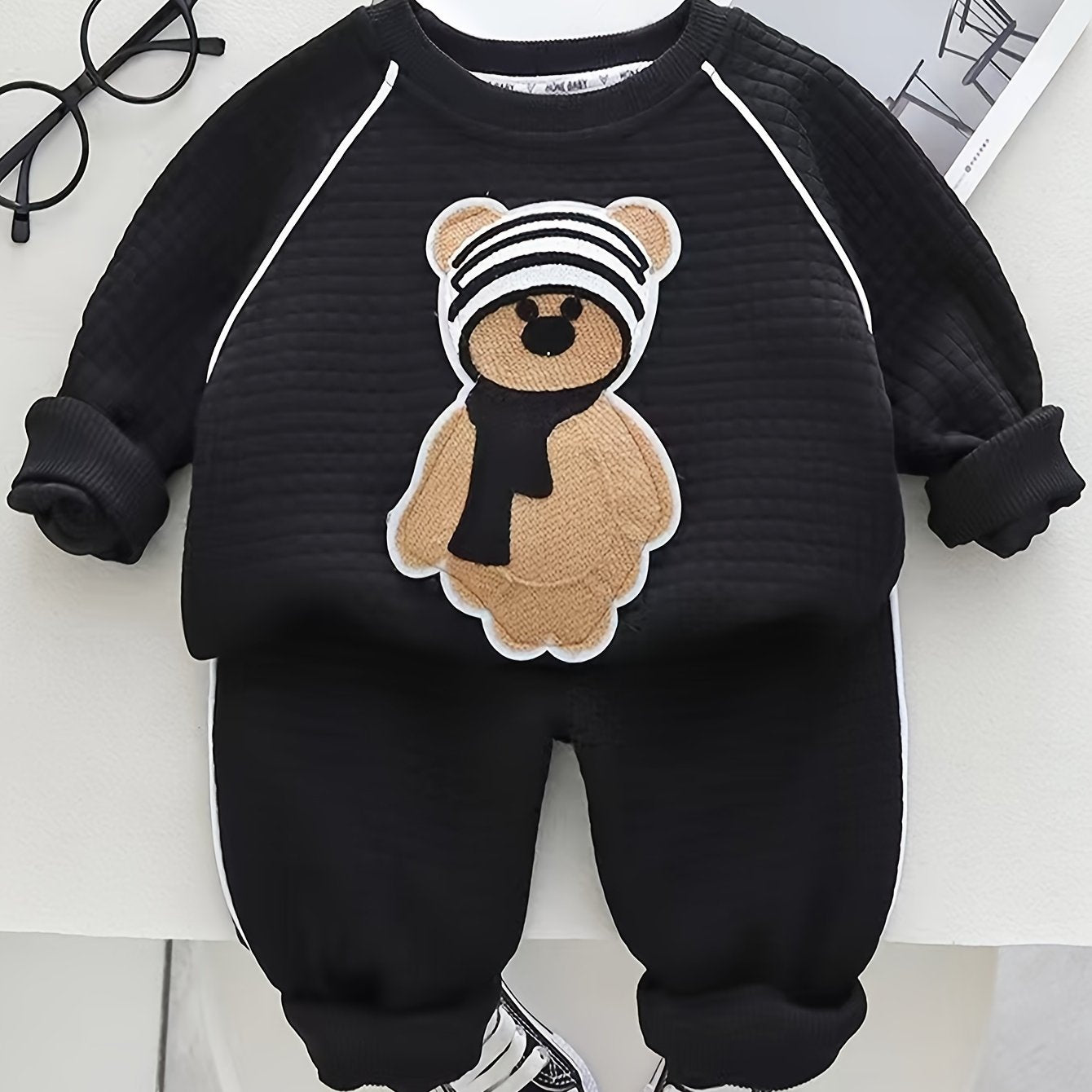 Kids' Fall Casual Suit with Bear Design Sweatpants and Long Sleeve Sweatshirt