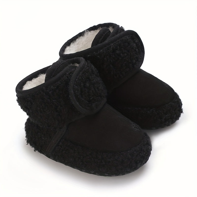 Cozy boots for baby boys and girls, featuring hook and loop fasteners for indoor and outdoor winter walks.