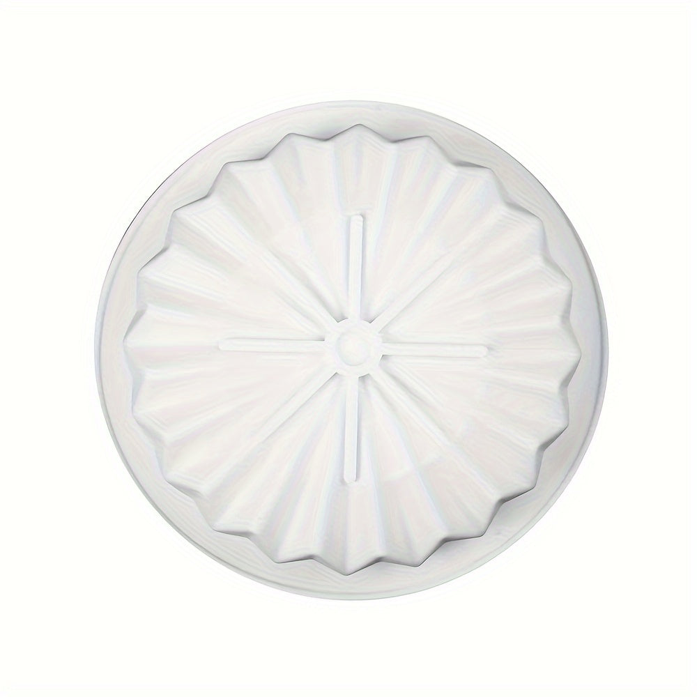 1 piece of Silicone Round Lace Mousse Cake Mold ideal for creating chocolate pudding, biscuits, and ice cubes. This versatile kitchen accessory is a must-have baking tool for DIY enthusiasts.