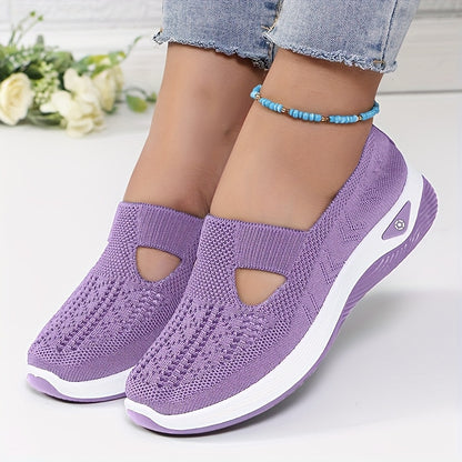 New Women's shoes for 2024 - Breathable, lace-up shoes for the fashion-forward sports enthusiast.