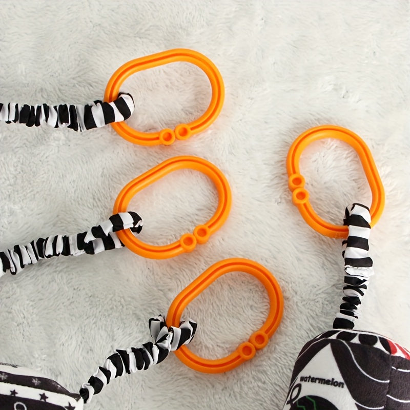 Geometric-shaped black and white hanging toys for babies, designed for early education and visual stimulation. Perfect for attaching to strollers, car seats, or hanging over baby's bed.