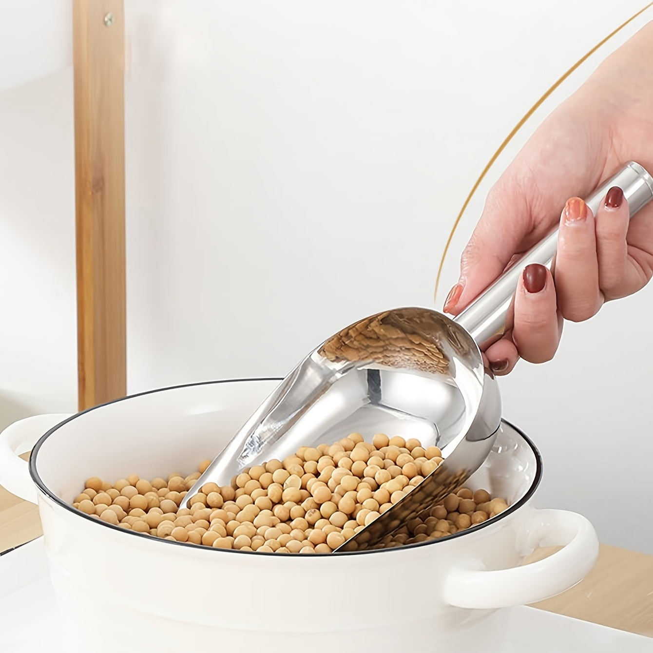 Stainless steel ice scoop for kitchen utility, suitable for ice, tea, coffee, flour, soybeans, popcorn, and candy.