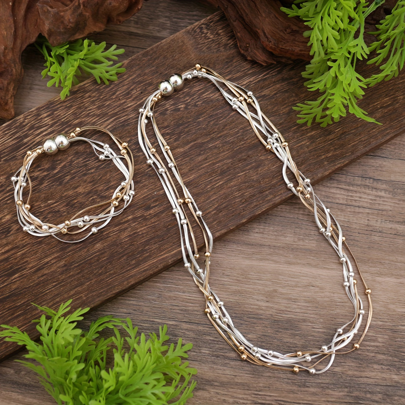 KAMILLE Vintage Punk Style Copper Layered Snake Chain Necklace and Bracelet Set with Magnetic Clasp, Unisex Jewelry for Party and Daily Wear, Mardi Gras Day Accessory. Includes Stainless Steel Earring Post and is Gift-Ready.