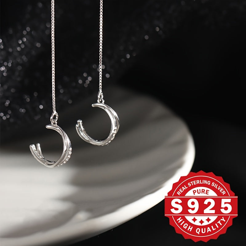 925 Silver Half-circle Ear Thread is a stylish and minimalist accessory perfect for everyday wear. This piece is ideal for commuting and is hypoallergenic, weighing only 2.7g.