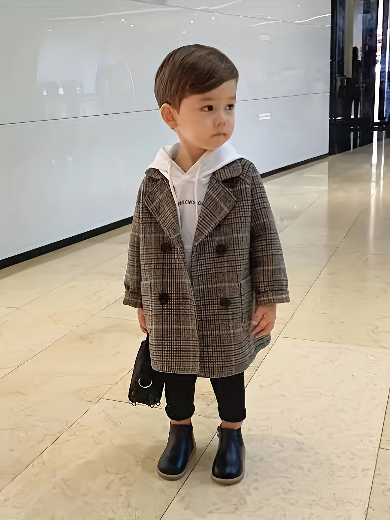 Boys' Stylish Plaid Coat - Casual mid-length jacket perfect for fall/winter.