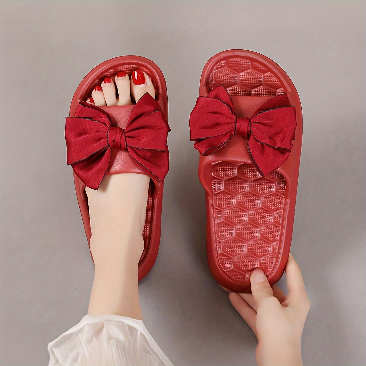 Summer EVA Soft Bottom Indoor Slippers for Men and Women.